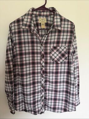 Blue Mountain Plaid Button-Down Flannel Shirt - Pink and Gray Women’s Size Large